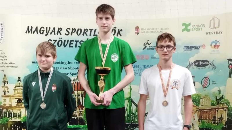 A HEOL hírei szerint a VAMAV LSK csapata kiemelkedő teljesítményt nyújtott a serdülő ob-bronz mérkőzésen, amely Salgótarjánban zajlott. A gyöngyösi sportolók összesen hat kupaaranyat zsebeltek be, ezzel igazolva tehetségüket és elszántságukat a verseny so