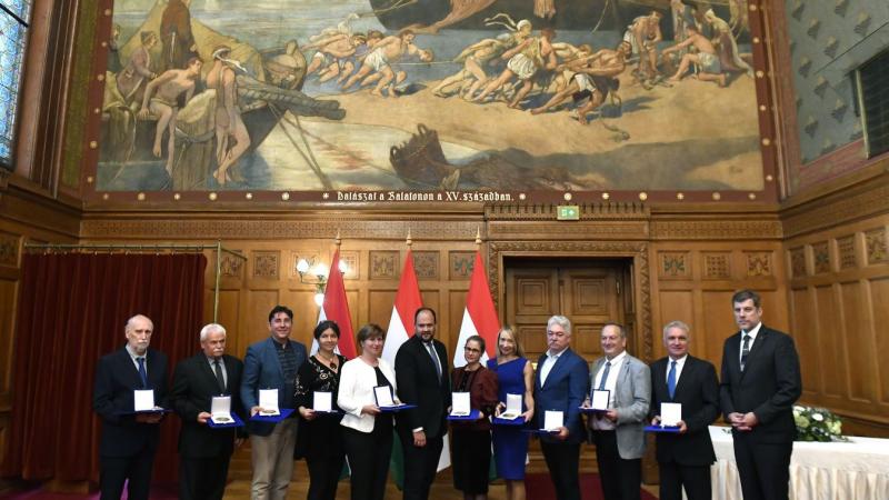 A Kallós Zoltán Külhoni Magyarságért Díj átadására került sor, amely a határon túli magyar közösségek elismerését szolgálja.