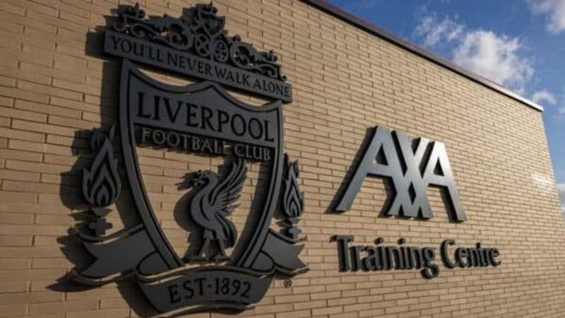 Szoboszlai Dominik nem csupán a Liverpool egyetlen magyar játékosa, hanem a fiatal tehetségek egyik legígéretesebb képviselője is, aki hamarosan az angol válogatott színeiben is megmutathatja tudását. Nézd meg a videót, hogy megtudd, miért érdemes figyele