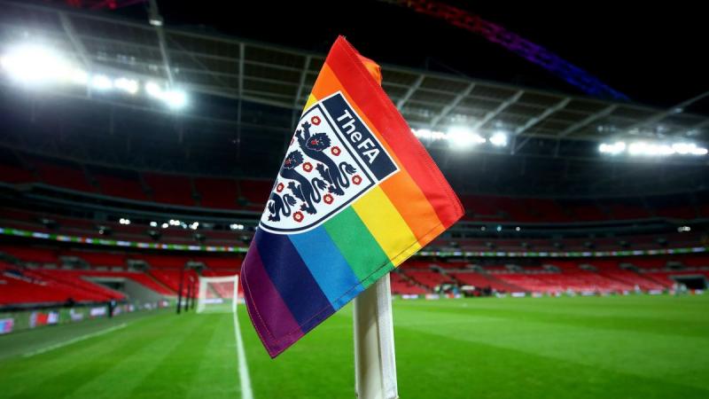 Történelmi mérföldkő született a futball bölcsőjében, amely a transznemű közösség jövőjére gyakorol hatást.