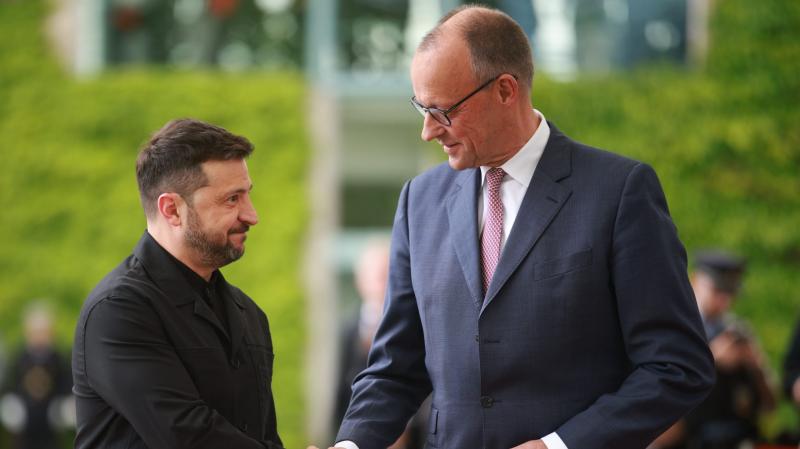 Merz bejelentette, hogy Németország kész támogatni Ukrajnát a nagy hatótávolságú fegyverek fejlesztésében.