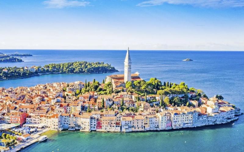 Katasztrófa Horvátországban: Lezárták egy népszerű üdülőhely strandját! Megdöbbentő felfedezés!
